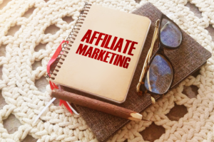 Affiliate Marketing written on a cover’s notebook